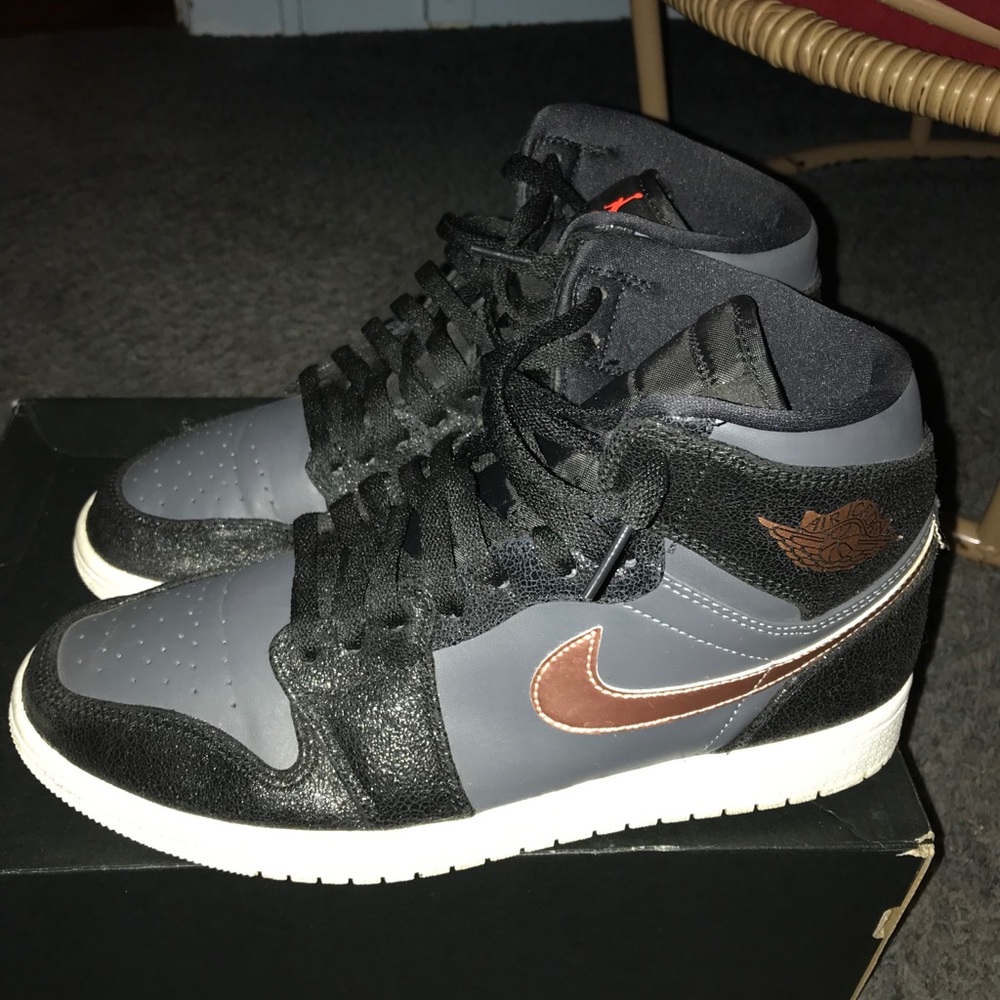 Air Jordan Retro 1 High